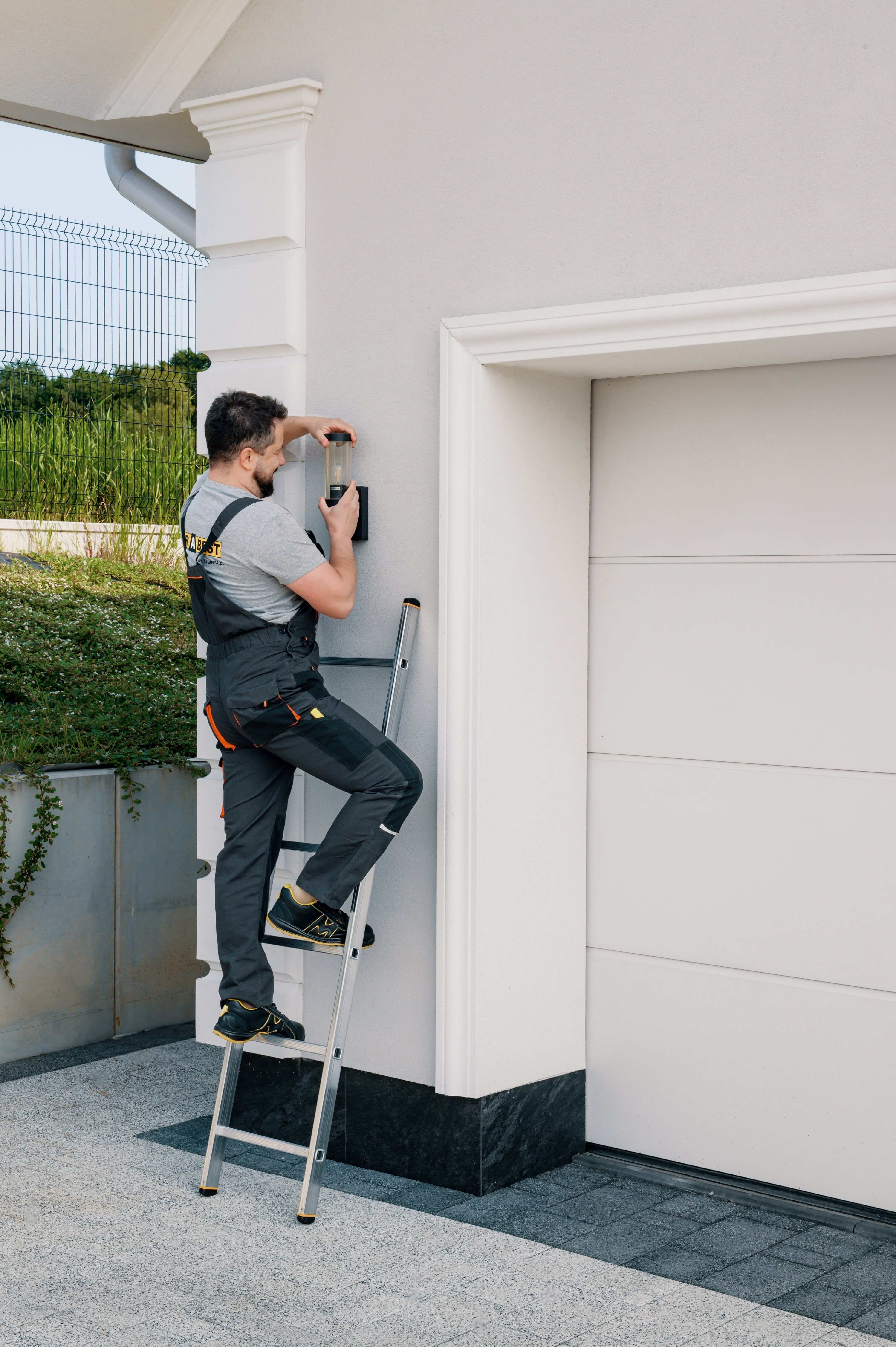 Drabest_0005-min (1).jpg